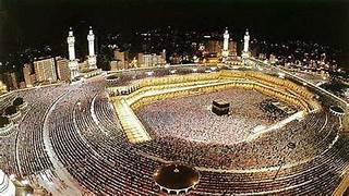 Budget Terbatas tapi Pengen ke Tanah Suci? Coba Umroh Mandiri!