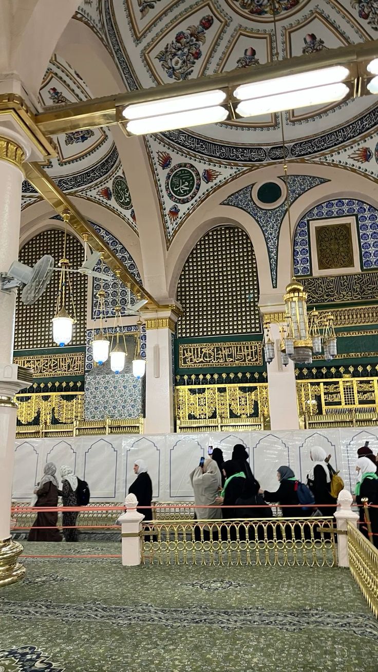 Umroh Mandiri Berapa Hari? Panduan Lengkap Durasi, Biaya, dan Persiapan Umroh Mandiri